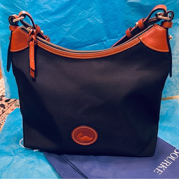 DOONEY & BOURKE LARGE ERICA NYLON SHOULDER BAG PURSE BLACK PERFECT!!! - Picture 1 of 5